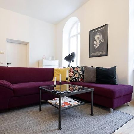 Charming & Authentic Vienna Flat - Central Located Apartment Exterior photo